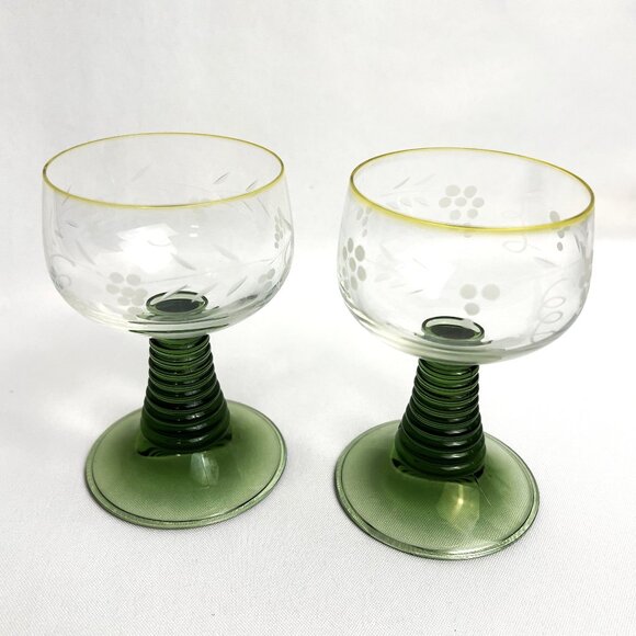 Roemer Vintage Beehive Green Stem Glasses Set of 2 Etched Grapevine Barware 4 oz - Picture 1 of 10